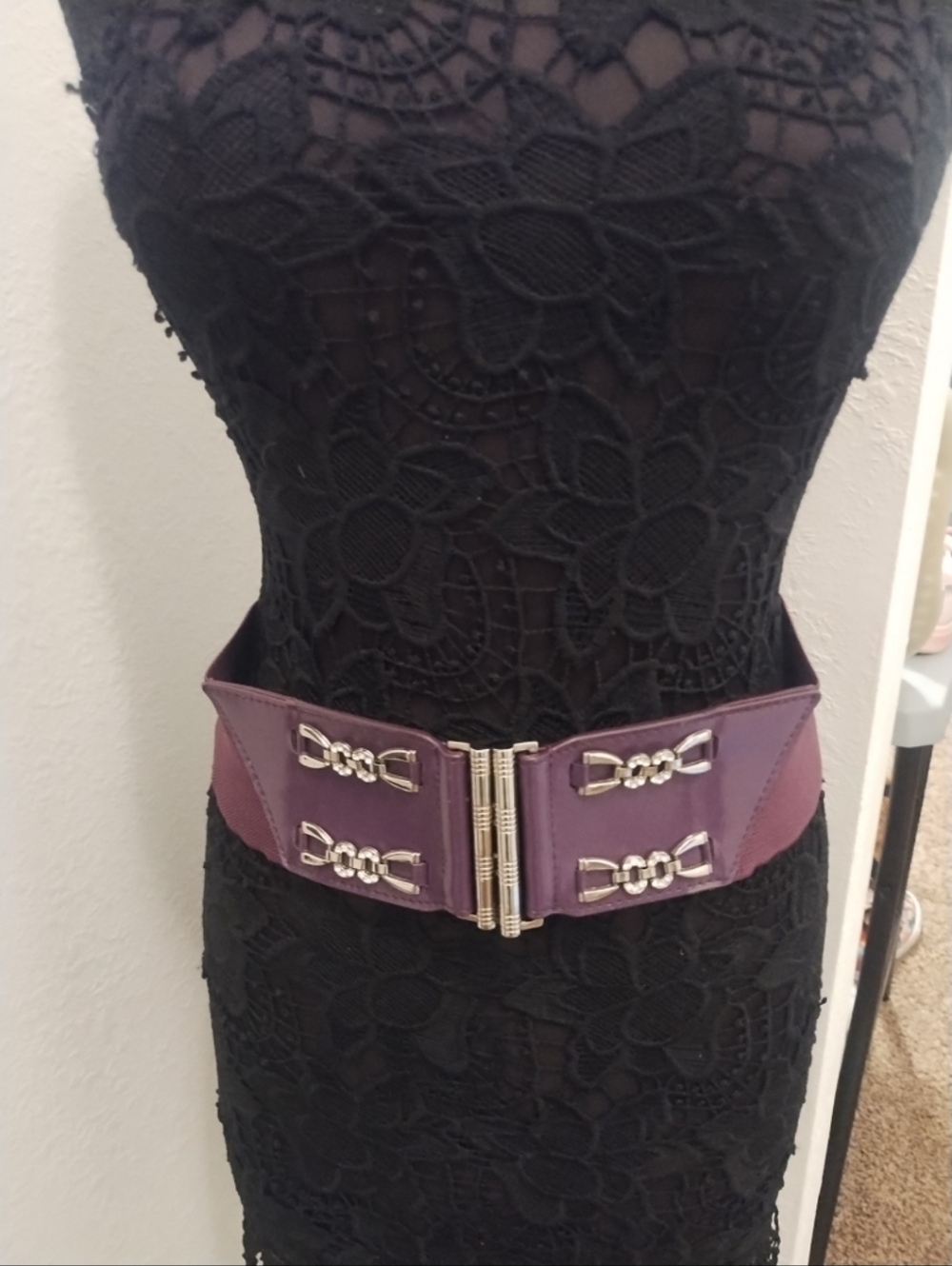 Source Unknown Purple and Gold Belt with Stylish Accents